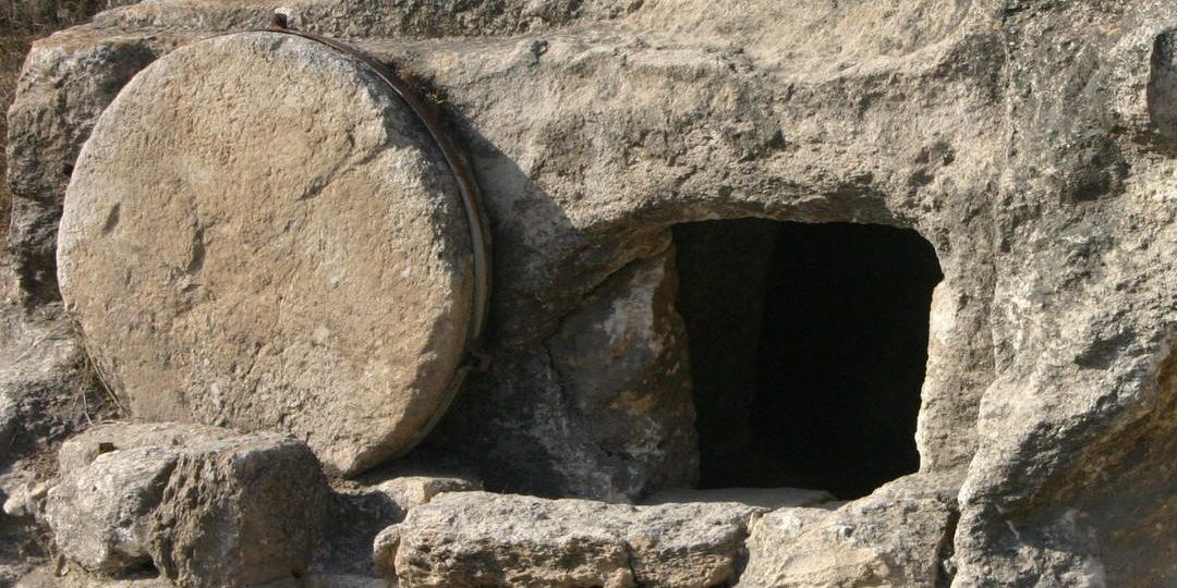 nguoi-tuan-dao-noi-ham-mo